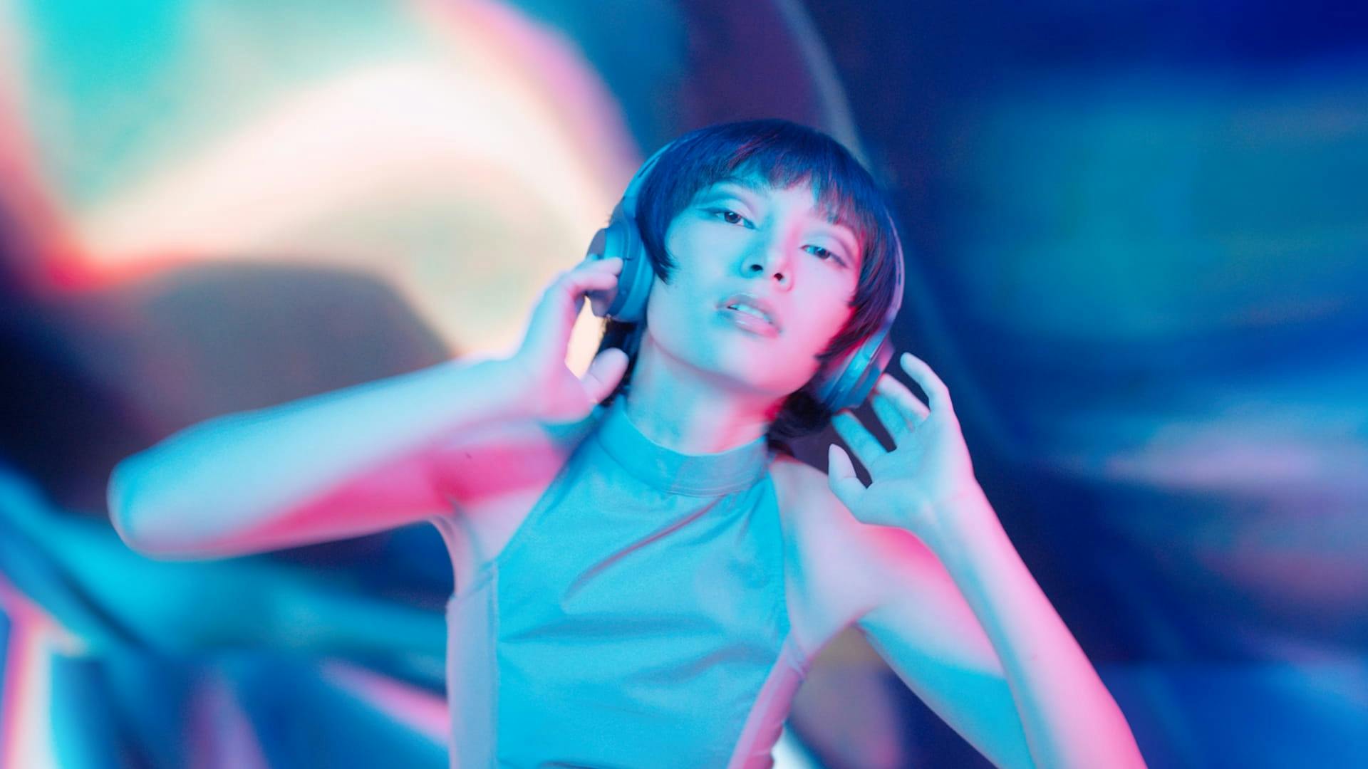 Sony - Hear On